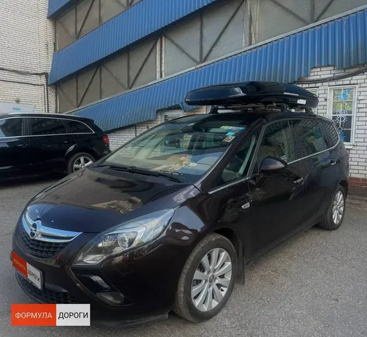 ENROAD на Opel Zafira Tourer C: автобокс ENROAD Nomadix Pro XXL Slim-450, цвет «Чёрный» — дополнительный ракурс автомобиля с установленным автобоксом