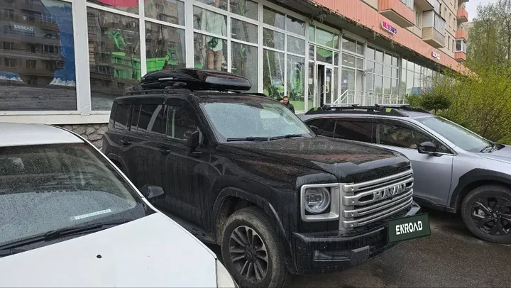 Автобокс для Haval h9 — ENROAD Nomadix Pro XL Slim 400, цвет «Чёрный» — вид автомобиля с установленным автобоксом